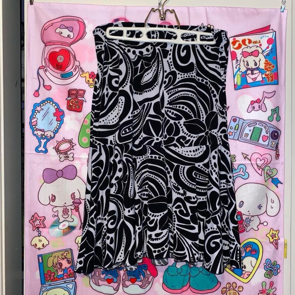 Claudia Richard Black and White Paisley Skirt